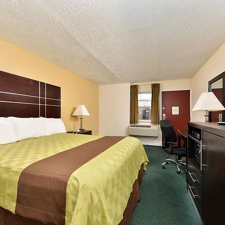 Americas Best Value Inn - Port Jefferson Station - Long Island Pokój zdjęcie