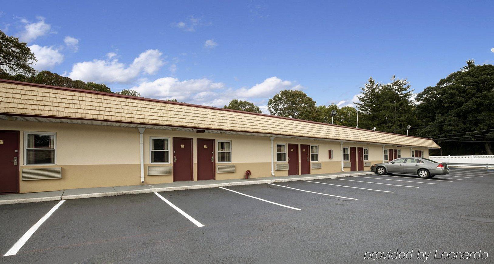 Americas Best Value Inn - Port Jefferson Station - Long Island Zewnętrze zdjęcie