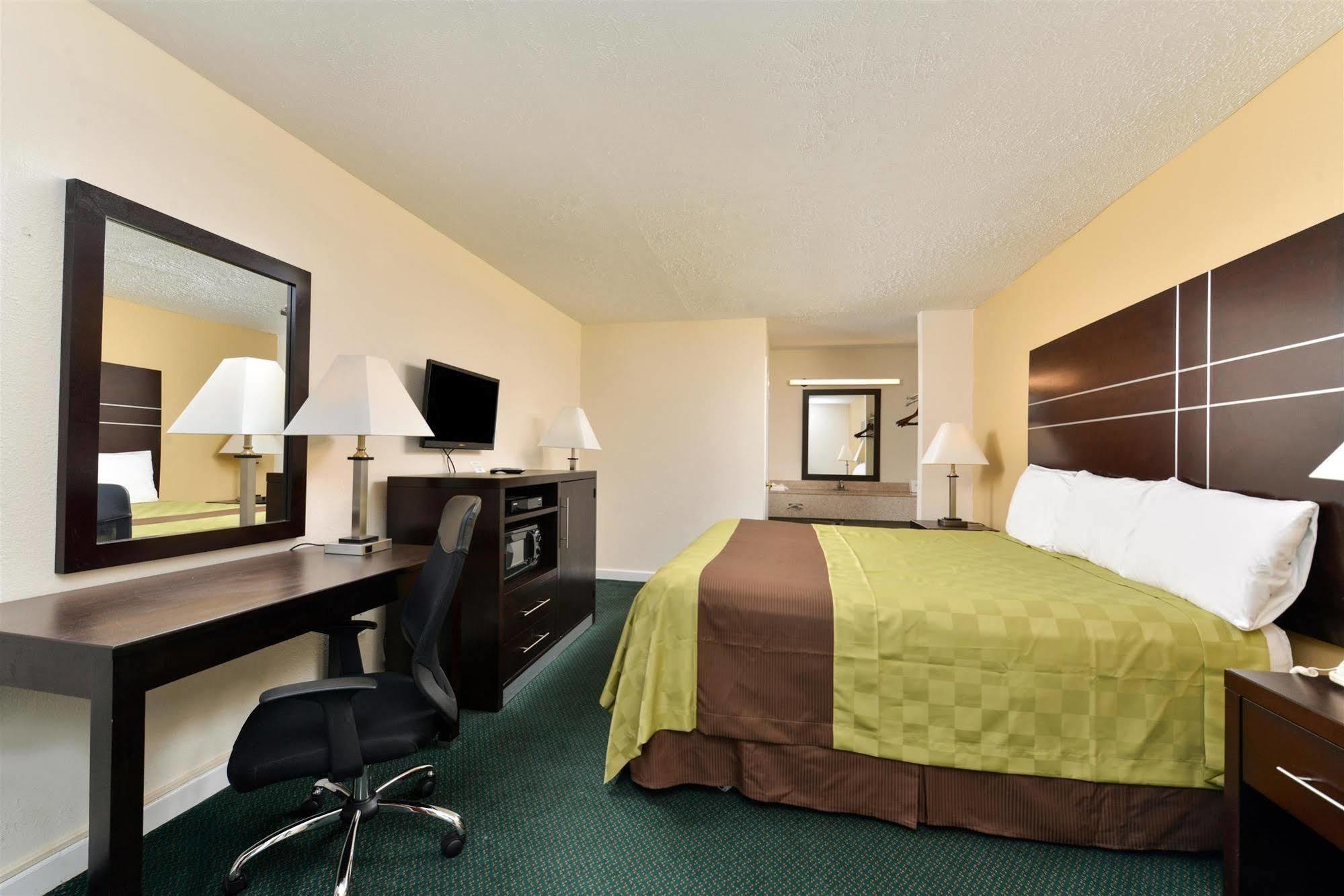 Americas Best Value Inn - Port Jefferson Station - Long Island Zewnętrze zdjęcie