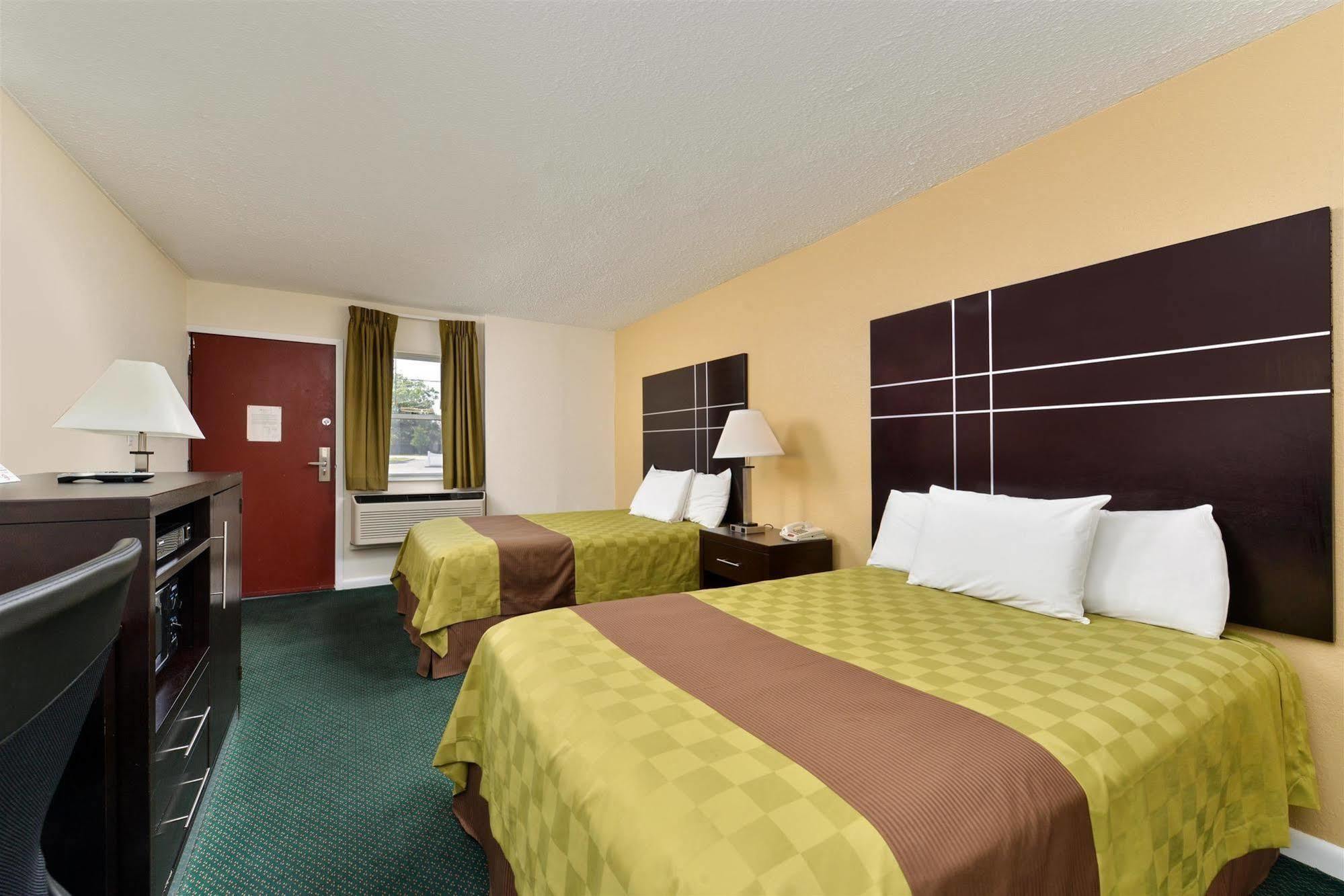 Americas Best Value Inn - Port Jefferson Station - Long Island Zewnętrze zdjęcie